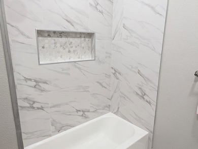 Welcome to where modern farmhouse style meets quality - photo 23