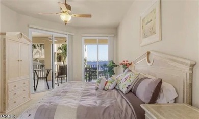 Rare waterfront, corner luxury end-unit in the highly coveted - photo 5