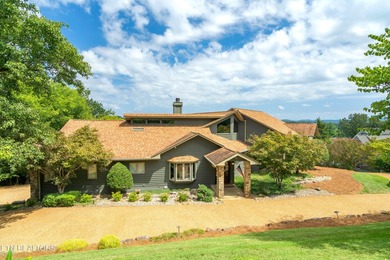 Experience the best of Knoxville lake living at 2426 Caravel - photo 3