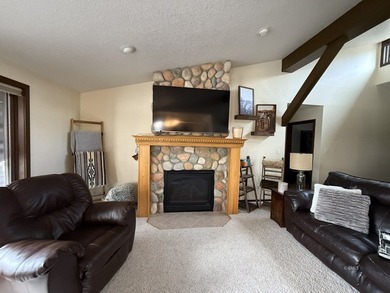 Enjoy amazing river views & spectacular sunsets from this - photo 8