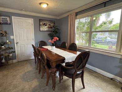 PRICE IS FIRM! Charming single family home with a big backyard - photo 6