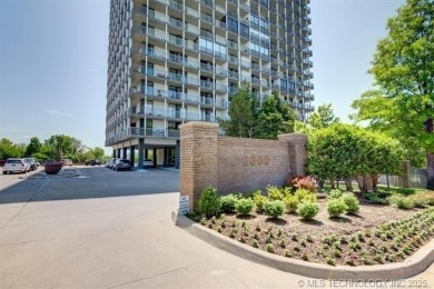 Lake Condo For Sale in Tulsa, Oklahoma