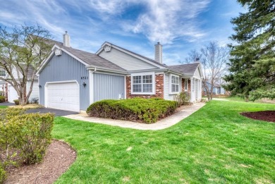 Lake Townhome/Townhouse Sale Pending in Downers Grove, Illinois
