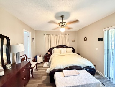 Beautifully updated furnished 1 bedroom, 1.5 bath condo located - photo 14
