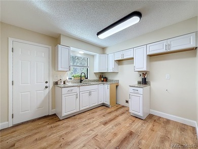 This property has a separate studio with full kitchen. Welcome - photo 20