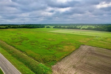 Rural Oklahoma Charm, Wide-open spaces and lake views come with - photo 22