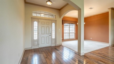 Beautifully maintained brick home with cut stone accents. Easy - photo 4