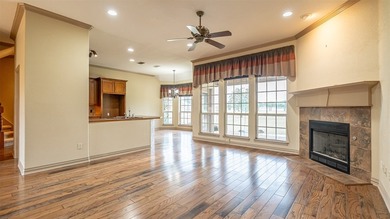 Beautifully maintained brick home with cut stone accents. Easy - photo 7