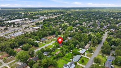 Welcome home to this beautifully updated property situated on a - photo 38