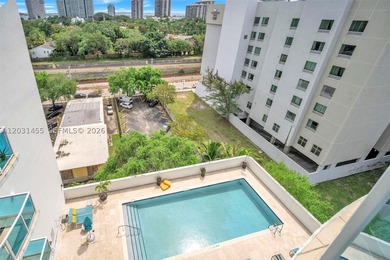 Discover exceptional value in the heart of Brickell with this - photo 3