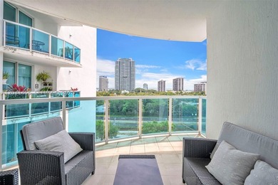 Discover exceptional value in the heart of Brickell with this - photo 5
