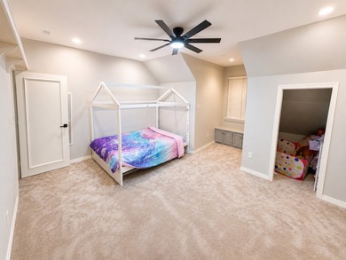 Resort-Style Living on 1 Acre! 4,000+ Sq Ft, Pool & Spa, Fully - photo 19