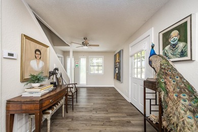 Adorable Cabin in the woods with plenty of privacy , sitting on - photo 22