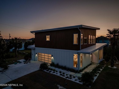 Completed in 2023, this stunning custom home offers over 2,700 - photo 3
