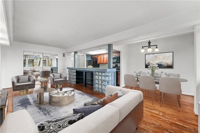 Beautiful Open Floor Plan Condo With Private Balcony Located In - photo 3