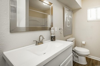 Adorable Cabin in the woods with plenty of privacy , sitting on - photo 24