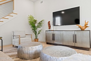 Completed in 2023, this stunning custom home offers over 2,700 - photo 7