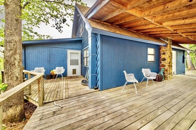 Adorable Cabin in the woods with plenty of privacy , sitting on - photo 37