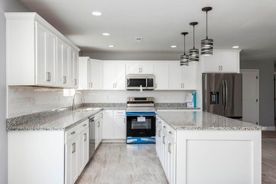 Welcome to 388 Edgewater Ave in Dayton, TN--a spacious and - photo 4