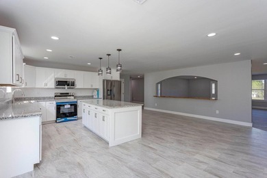 Welcome to 388 Edgewater Ave in Dayton, TN--a spacious and - photo 5