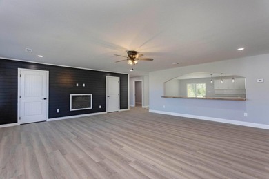 Welcome to 388 Edgewater Ave in Dayton, TN--a spacious and - photo 9