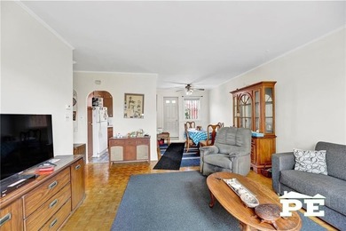 2 Family Brick Home for sale In Sheepshead Bay. The top floor - photo 11