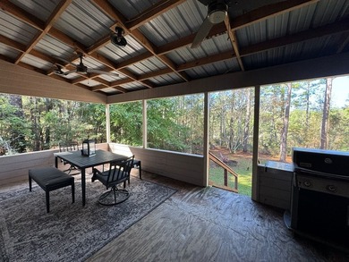 Charming farmhouse-style home in the heart of Rayburn Country - photo 27