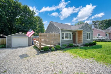 Lake Home For Sale in Brooklyn, Michigan