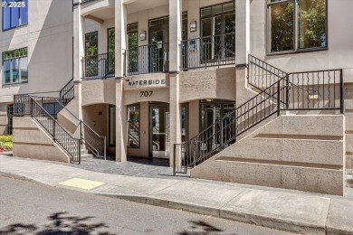 Lake Condo For Sale in Portland, Oregon