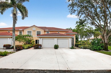 Lake Condo For Sale in Boynton Beach, Florida