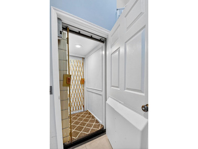 BEST BUYi in CoralLakes!JUST REDUCED, Great Lake  view!  2nd