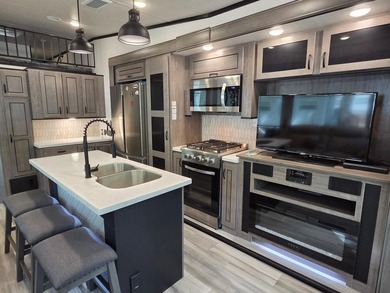 Escape to your private Northwoods sanctuary in the highly - photo 11