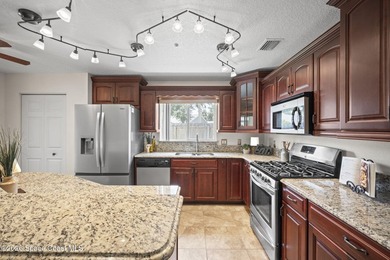 Pool Home + Cul-de-Sac + Oversized Lot! Welcome to this well - photo 14