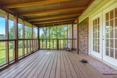Mature trees, solid surface flooring throughout, wood-burning - photo 15
