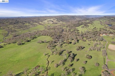 Rare opportunity to own 46.22 acres of stunning Sierra Foothills - photo 6