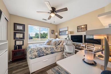 Enjoy waterfront living in the gated community of Lake - photo 17
