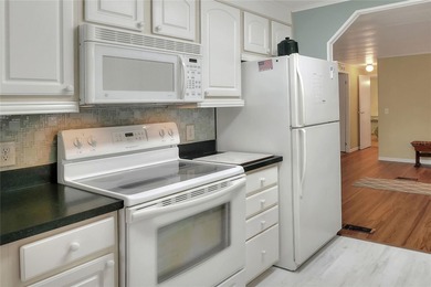 LOW-COST YEAR AROUND LIVING! VERY WELL MAINTAINED! Fully - photo 21