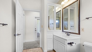 Welcome to this beautifully maintained, single-story Texas Hill - photo 25