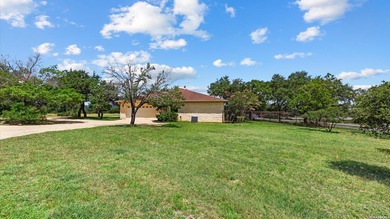 Welcome to this beautifully maintained, single-story Texas Hill - photo 39