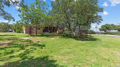 Welcome to this beautifully maintained, single-story Texas Hill - photo 40