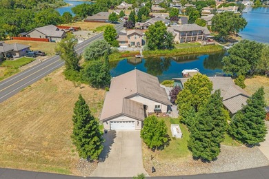 Enjoy waterfront living in the gated community of Lake - photo 44