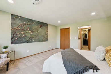 Welcome to Stroebe Island living! This spacious 2-bedroom - photo 11