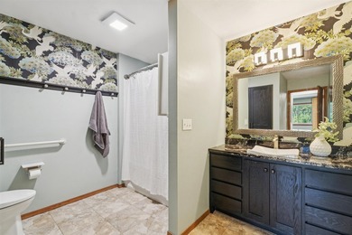 Welcome to Stroebe Island living! This spacious 2-bedroom - photo 12