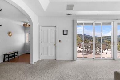 A true Crown Jewel of Sugarloaf right beside Lake Shasta! This - photo 13