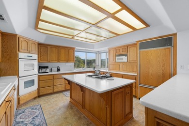 A true Crown Jewel of Sugarloaf right beside Lake Shasta! This - photo 16