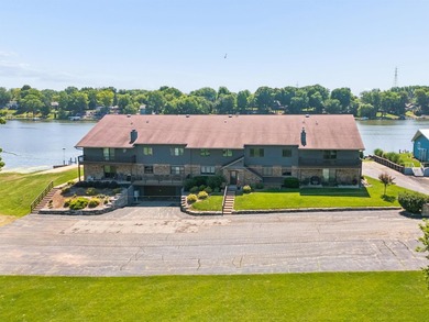 Welcome to Stroebe Island living! This spacious 2-bedroom - photo 18