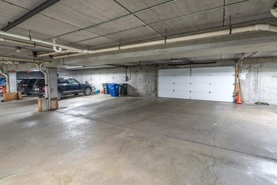 Welcome to Stroebe Island living! This spacious 2-bedroom - photo 20