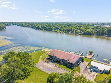 Welcome to Stroebe Island living! This spacious 2-bedroom - photo 29