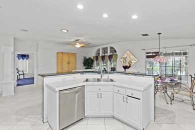 WOW! HUGE PRICE DROP!!! This charming split floor plan 2 car - photo 3