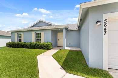 Newer construction without the wait! This 2022 build is move in - photo 4